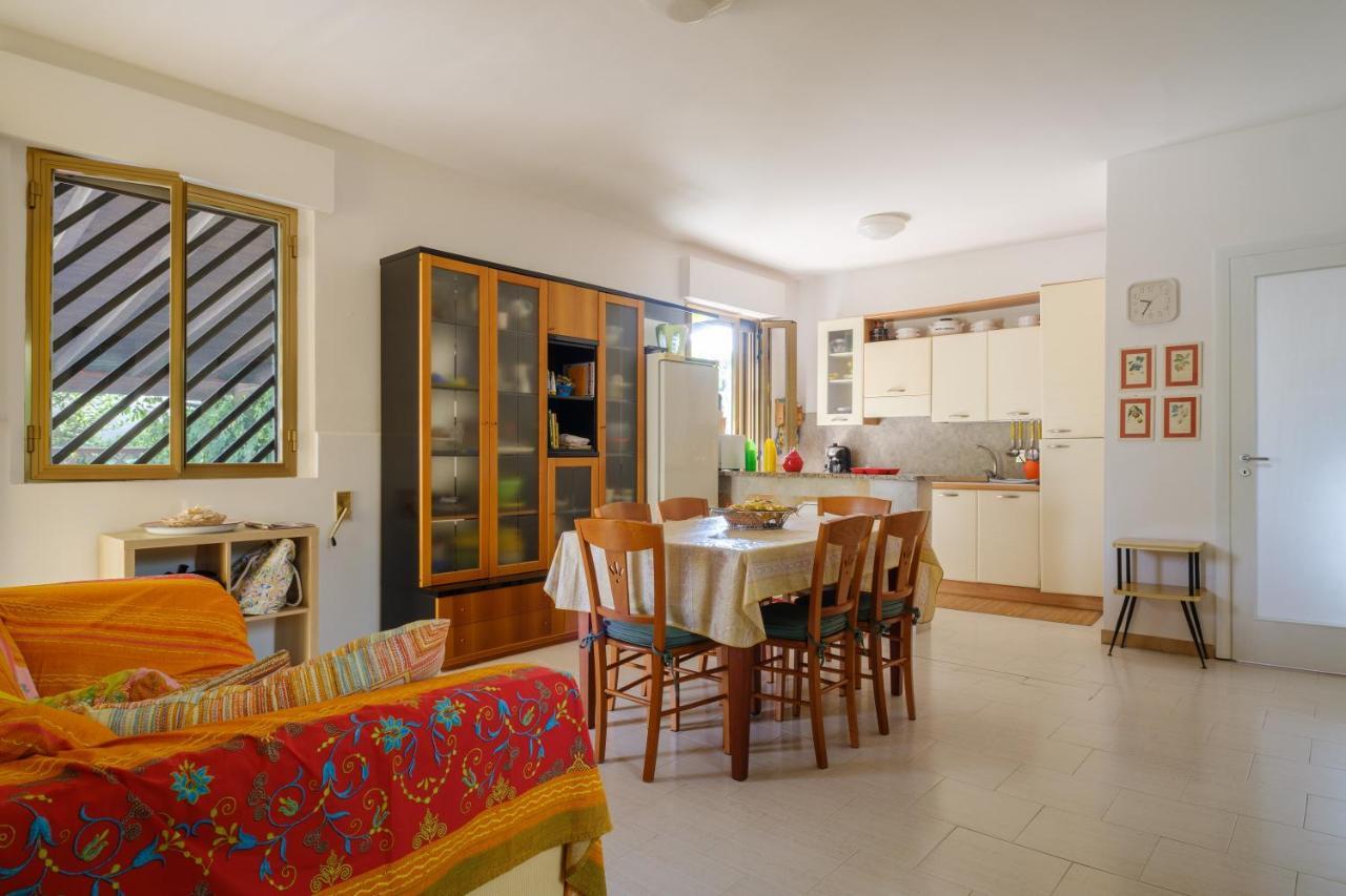 Villa Rita A 200M Dal Mare I Bacini ภายนอก รูปภาพ
